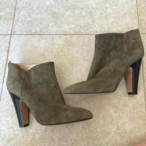 Suede Leather Sarah Jessica Parker Serge Booties